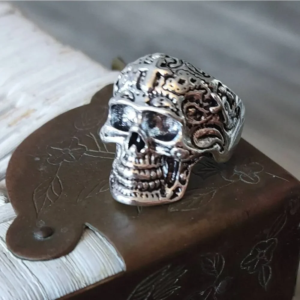 Sugar Skull Silverstone Skull & Crosses Ring